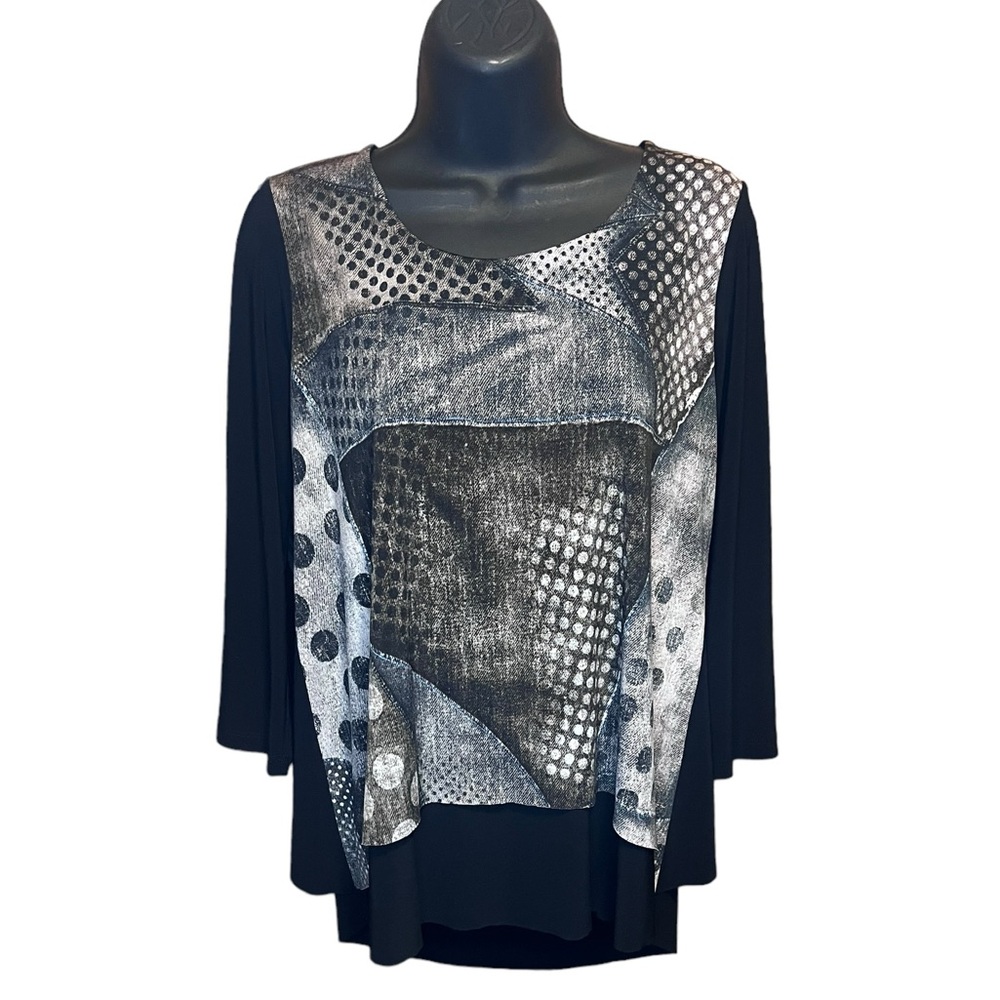 Layered 3/4 sleeve top in Size Petite Small